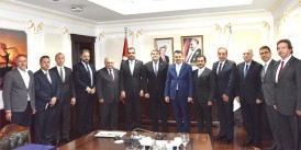 Türkiye Jokey Kulübü Yönetimi Tarım ve Orman Bakanı'nı ziyaret etti