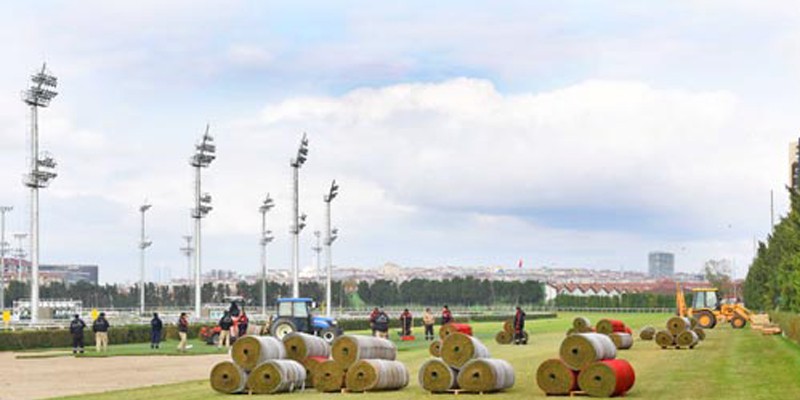 24-28 Kasım'da İstanbul'daki çim yarışları Sentetik Piste Alındı