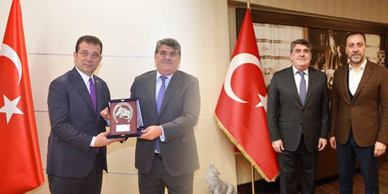 TJK Yönetim Kurulu İstanbul Büyükşehir Belediye Başkanı ve Silivri Belediye Başkanını ziyaret ettiler
