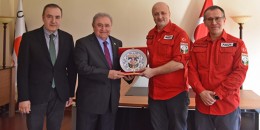 AKUT'dan TJK'ya ziyaret
