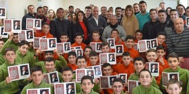 Ekrem Kurt Apranti Eğitim Merkezi'nde 53 öğrenci karnelerini aldılar