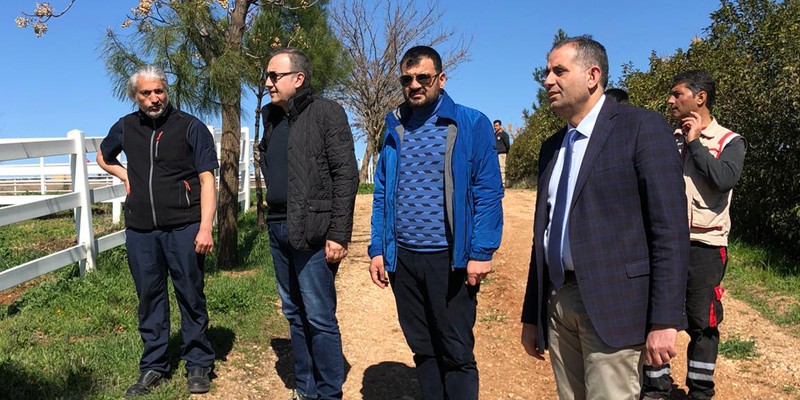 TJK Yönetim Kurulu Üyesi Hakan Yücetürk Haraları Gezdi