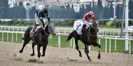 Ege Derbisinde eğeri kayan,KING OF THE SUN nefesleri kesen mücadelesini LONG RUNNER Kazandı
