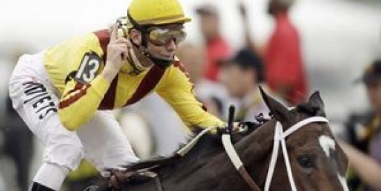 RACHEL ALEXANDRA Preakness Staks kazandı