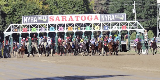 Antrenör Mertkan Kantarmacı'nin Saratoga ABD FOXTAIL koşu kazandı
