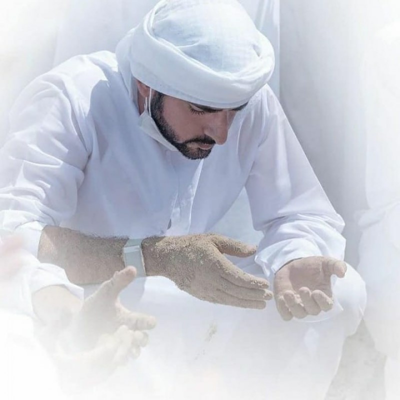 Vefat eden Dubai Şeyh Hamdan bin Rashid Al Maktoum'un oğlu Dubai Veliaht Prens Hamdan bin Muhammen bin Reshid Al Maktoum.
