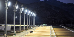 Antalya Hipodromu'nda gece yarışları başladı