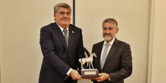 Türkiye Jokey Kulübü Başkanı Serdal Adalı, Hazine ve Maliye Bakanı Dr. Nureddin Nebati'yi ziyaret etti